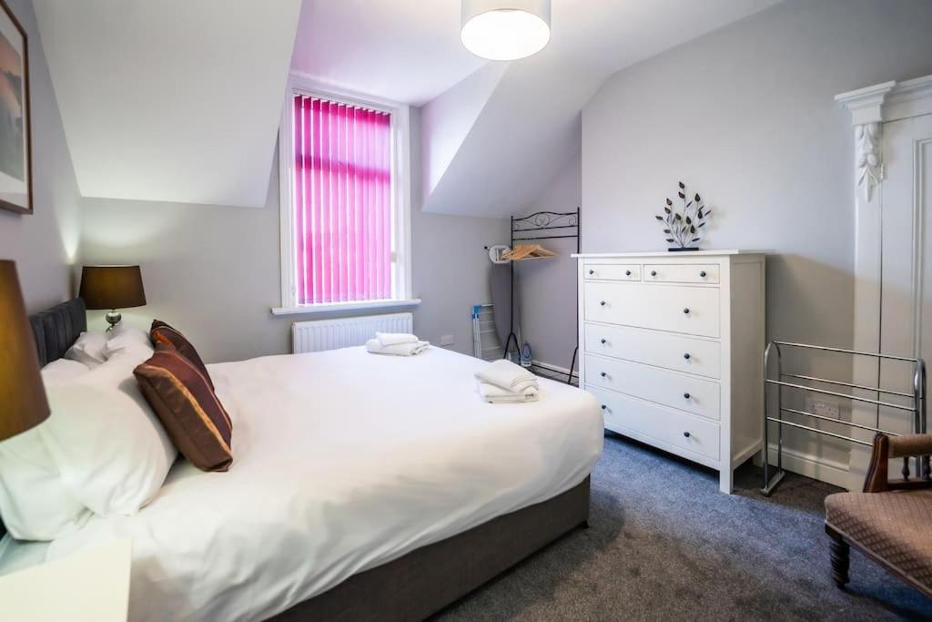 Cosy And Convenient Sunderland Apartment Exterior foto