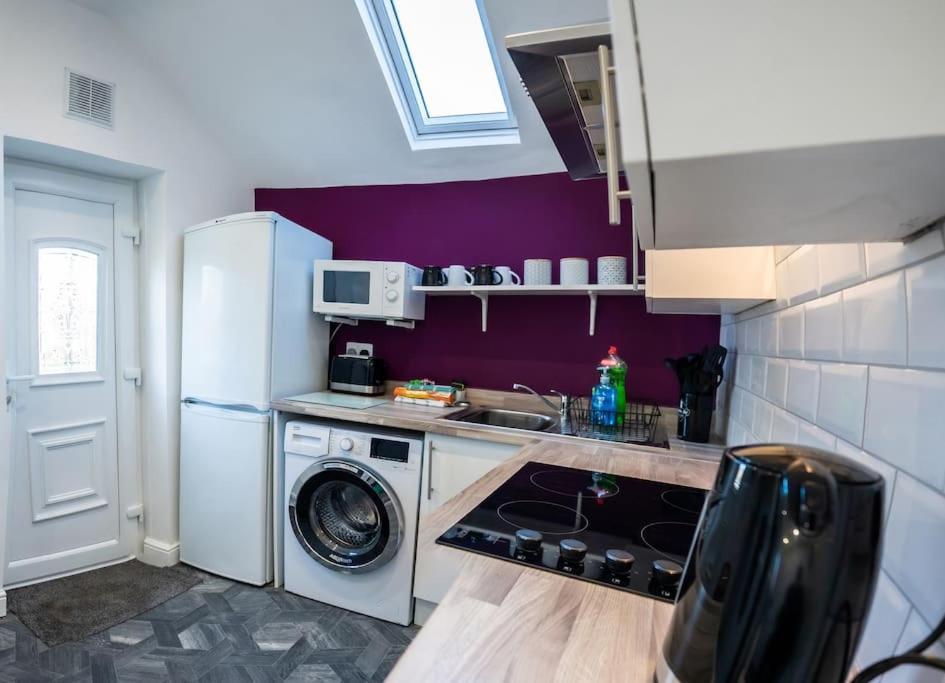 Cosy And Convenient Sunderland Apartment Exterior foto